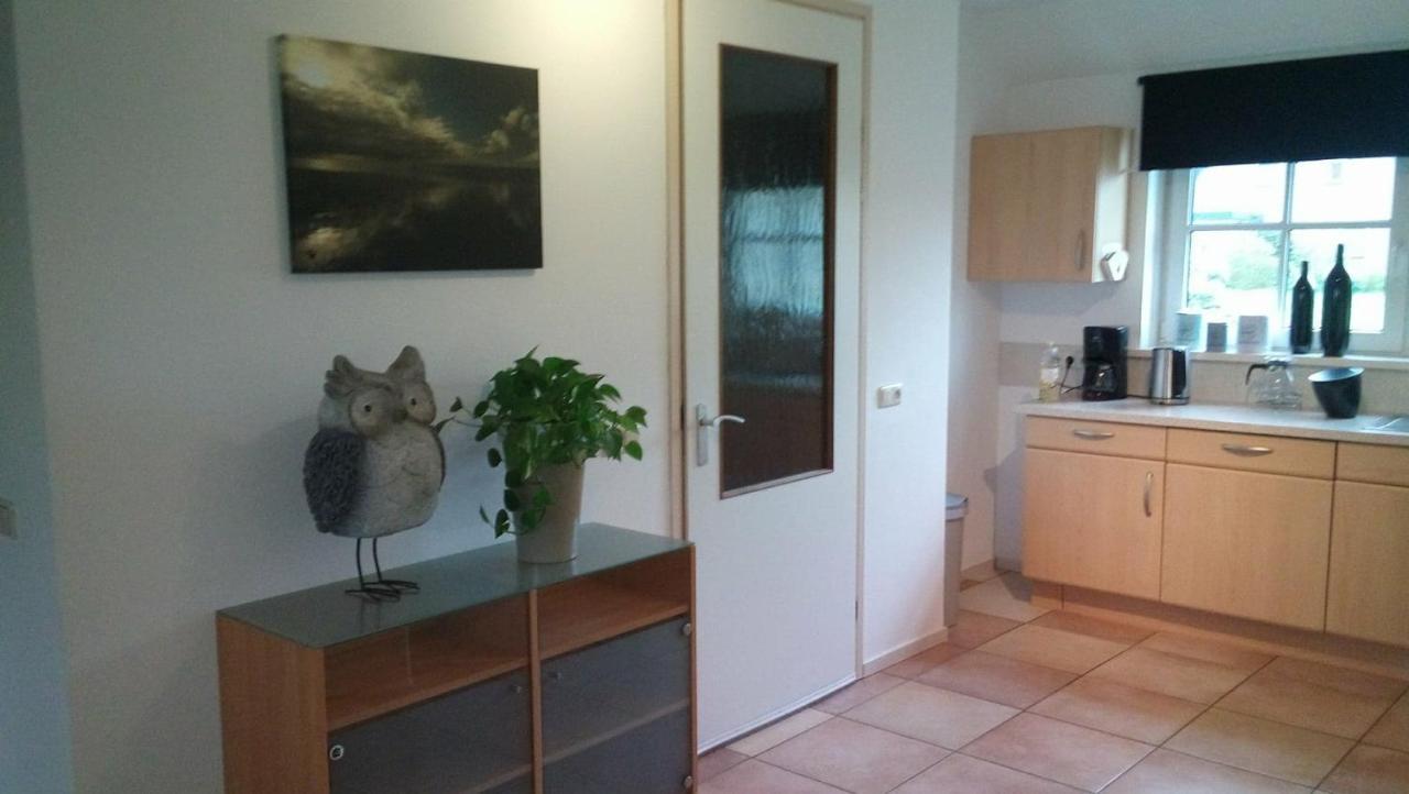 Uut In Thuus 21A Apartment Buren  Exterior photo