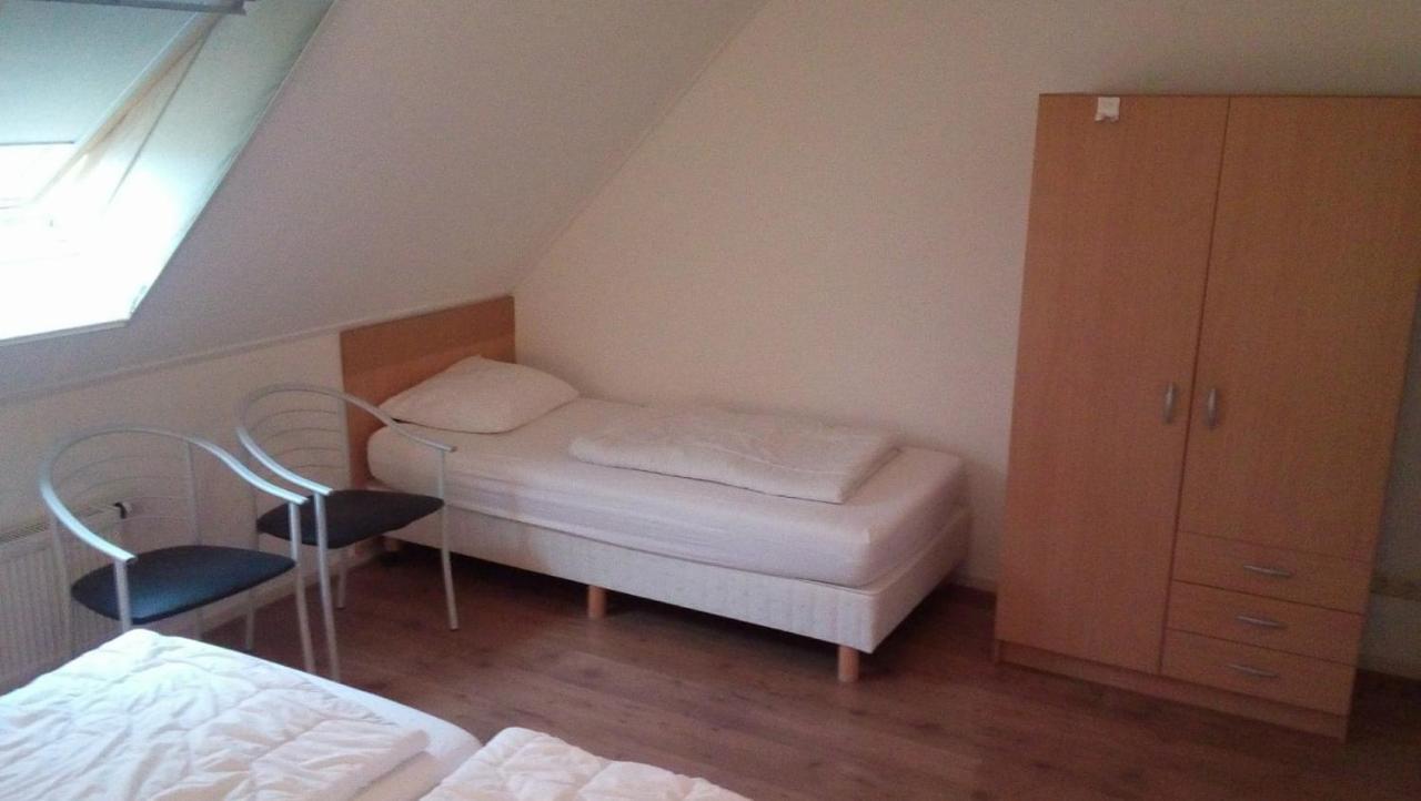 Uut In Thuus 21A Apartment Buren  Exterior photo